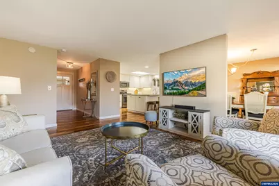 443 S Columbia Dr, Woodburn, OR 97071 - Photo 15