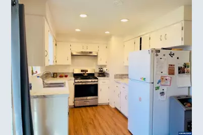 1240 Hood St SE, Albany, OR 97322 - Photo 11