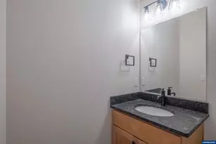 4445 Knotty Pne Ct, Sweet Home, OR 97386 - Photo 33