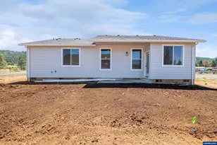 4445 Knotty Pne Ct, Sweet Home, OR 97386 - Photo 3