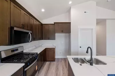 4455 Knotty Pine Ct, Sweet Home, OR 97386 - Photo 29