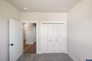 4455 Knotty Pne Ct, Sweet Home, OR 97386 - Photo 11