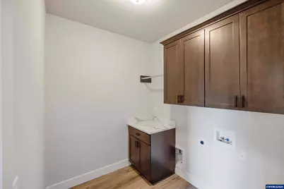 4455 Knotty Pine Ct, Sweet Home, OR 97386 - Photo 31