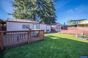 395 Berry St, Lebanon, OR 97355 - Photo 29