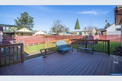395 Berry St, Lebanon, OR 97355 - Photo 27