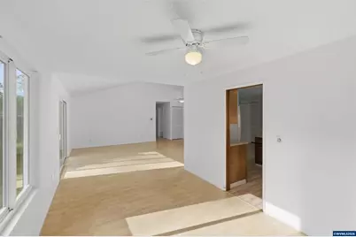 1062 33rd Av SW, Albany, OR 97321 - Photo 9