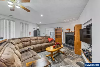 858 Iva Ln NE, Salem, OR 97317 - Photo 15