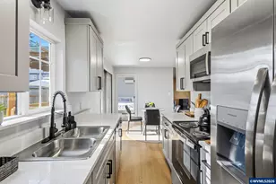 246 Salem Heights Ave S, Salem, OR 97302 - Photo 11