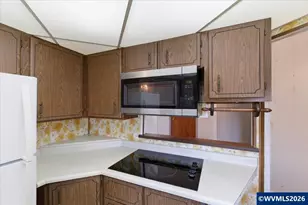 1307 S Water St, Silverton, OR 97381 - Photo 29