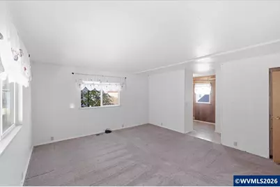 1307 S Water St, Silverton, OR 97381 - Photo 7