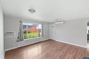 345 Stryker Rd, Independence, OR 97351 - Photo 5