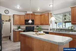 31780 Eastway St, Lebanon, OR 97355 - Photo 9
