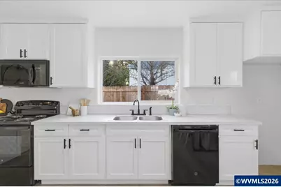 1111 1/2 2nd St, Salem, OR 97304 - Photo 11