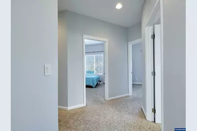 918 Pioneer Dr, Silverton, OR 97381 - Photo 25