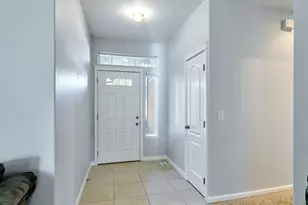 918 Pioneer Dr, Silverton, OR 97381 - Photo 3