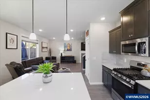 1473 Meadow Ave, Silverton, OR 97381 - Photo 7