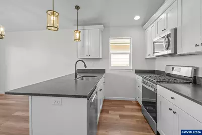 1850 SE Mulberry Av, Dallas, OR 97338 - Photo 11