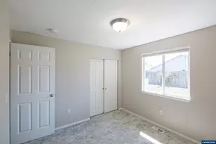 2942 Mount Vernon St SE, Albany, OR 97322 - Photo 13