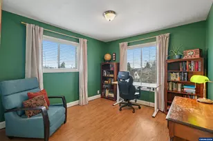 2055 Summer St SE, Salem, OR 97302 - Photo 21