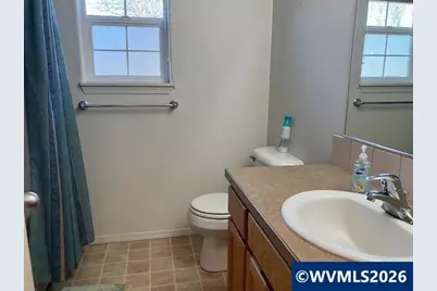 2846 Roanoke St, Woodburn, OR 97071 - Photo 17