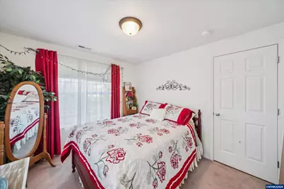 2846 Roanoke St, Woodburn, OR 97071 - Photo 5