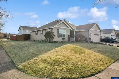 2846 Roanoke St, Woodburn, OR 97071 - Photo 3