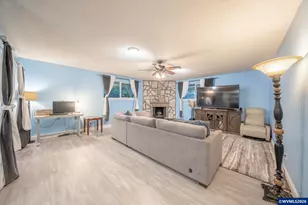 821 Johnson St, Woodburn, OR 97071 - Photo 17