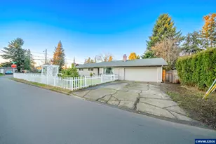 821 Johnson St, Woodburn, OR 97071 - Photo 3