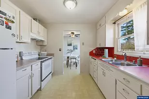 2435 Claude St, Salem, OR 97301 - Photo 11