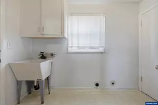 2435 Claude St, Salem, OR 97301 - Photo 19