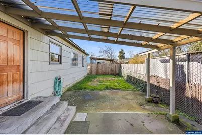 2435 Claude St, Salem, OR 97301 - Photo 23