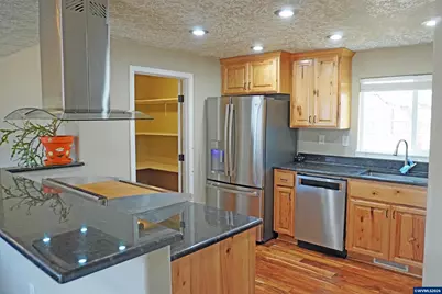 2305 Mosswood Ct S, Salem, OR 97306 - Photo 13