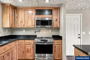2305 Mosswood Ct S, Salem, OR 97306 - Photo 13