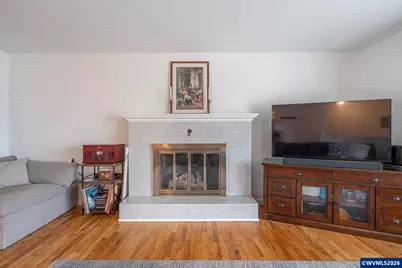 586 45th Pl NE, Salem, OR 97301 - Photo 7