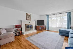 586 45th Pl NE, Salem, OR 97301 - Photo 5