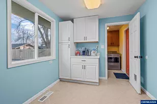 586 45th Pl NE, Salem, OR 97301 - Photo 19