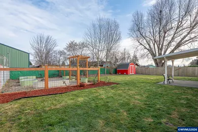 586 45th Pl NE, Salem, OR 97301 - Photo 33