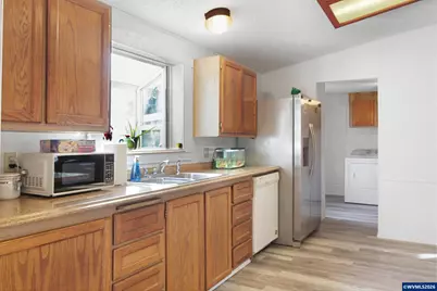 3372 Long St, Sweet Home, OR 97386 - Photo 15