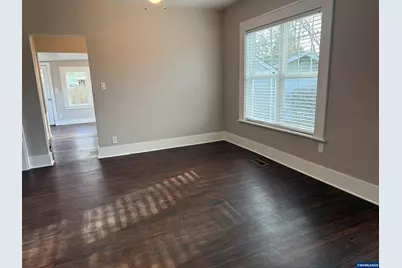 766 20th St NE, Salem, OR 97301 - Photo 17