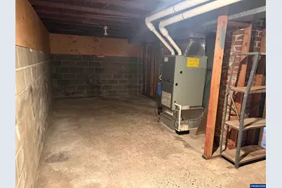 766 20th St NE, Salem, OR 97301 - Photo 21