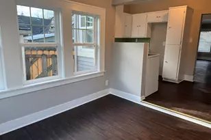 766 20th St NE, Salem, OR 97301 - Photo 9