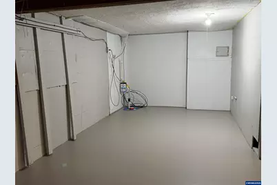 945 Hood St NE, Salem, OR 97301 - Photo 25