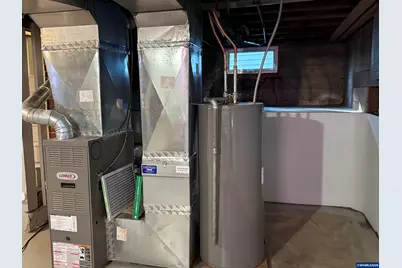 945 Hood St NE, Salem, OR 97301 - Photo 29