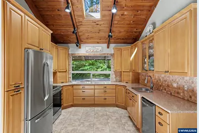 9855 Liberty Rd S, Salem, OR 97306 - Photo 17