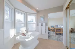 925 Scepter Ct NE, Salem, OR 97301 - Photo 23