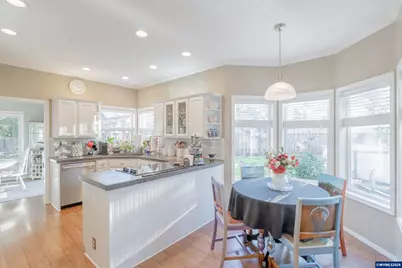 925 Scepter Ct NE, Salem, OR 97301 - Photo 13