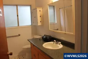 21620 Glaze Rd, Noti, OR 97461 - Photo 5