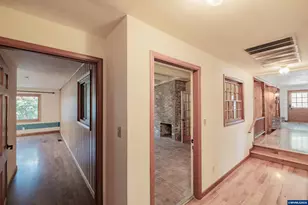 1100 NW Dixon St, Corvallis, OR 97330 - Photo 23