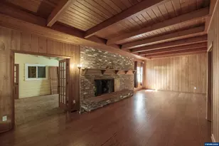 1100 NW Dixon St, Corvallis, OR 97330 - Photo 9