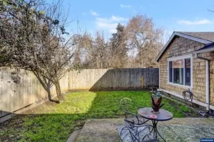 995 Garnet (-985) St NE, Salem, OR 97301 - Photo 43